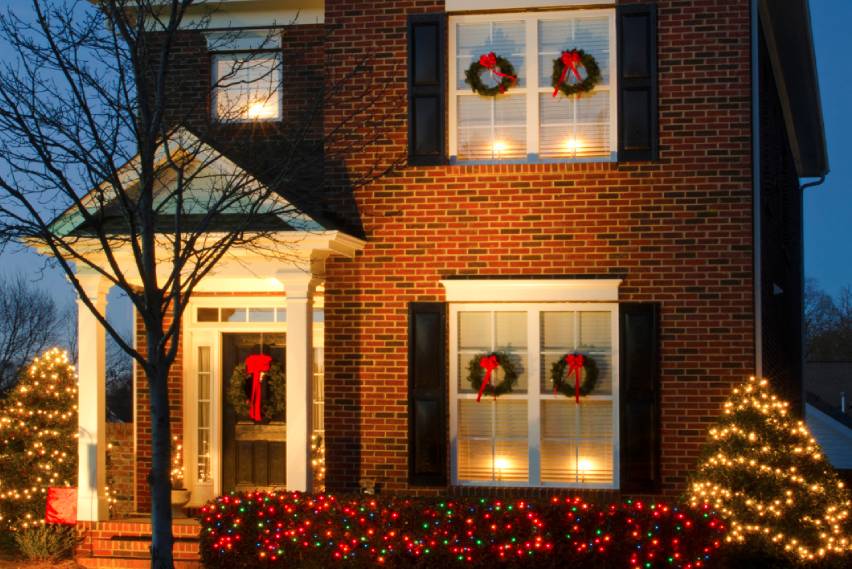 Christmas Light Installation Oakville