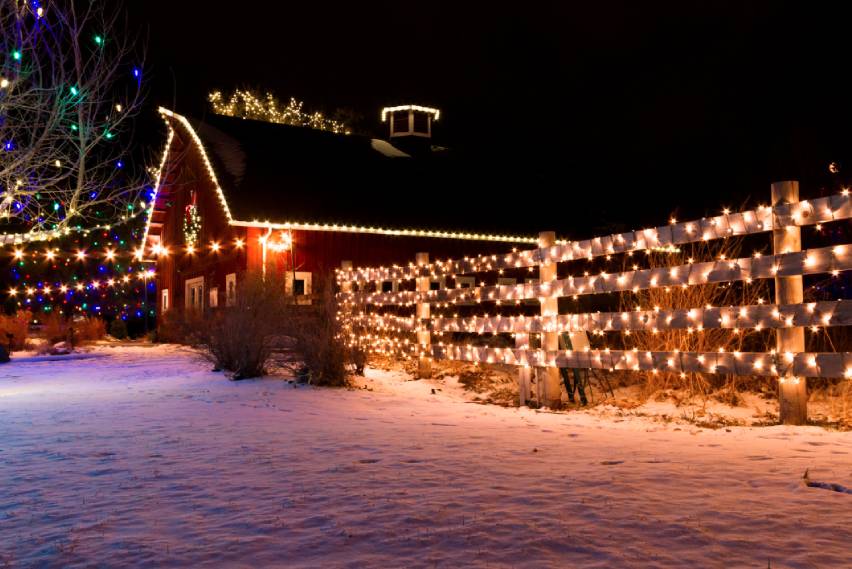 House Home Christmas Lights Oakville ON